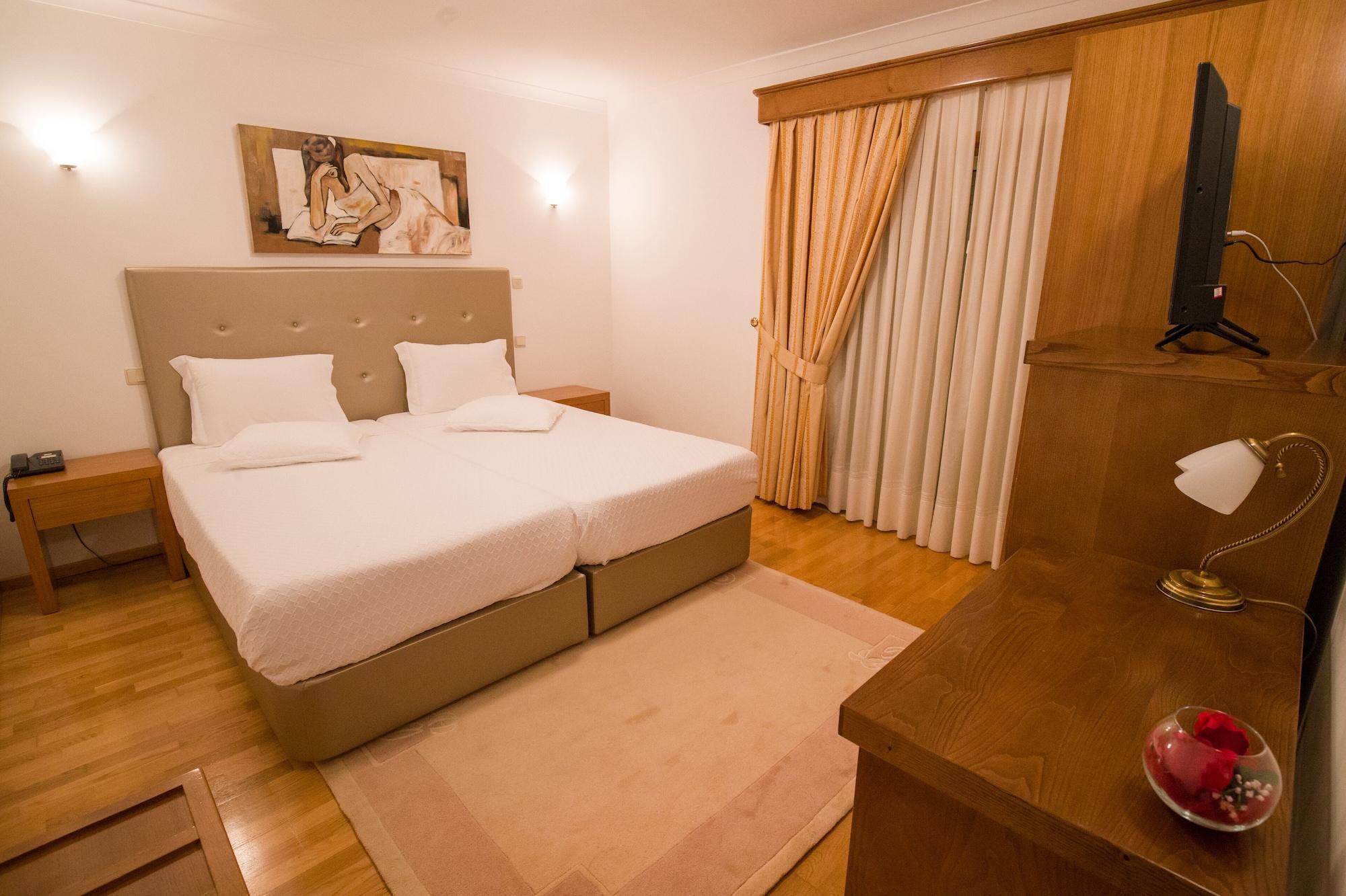 Estalagem Turismo Hotel 4*
